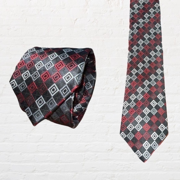 Christian‎ Aujard Tie Mens Geometric Diamond Red Black Silver Classic Style - Picture 3 of 6